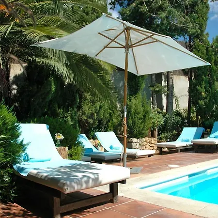 Roses Hotel 4*